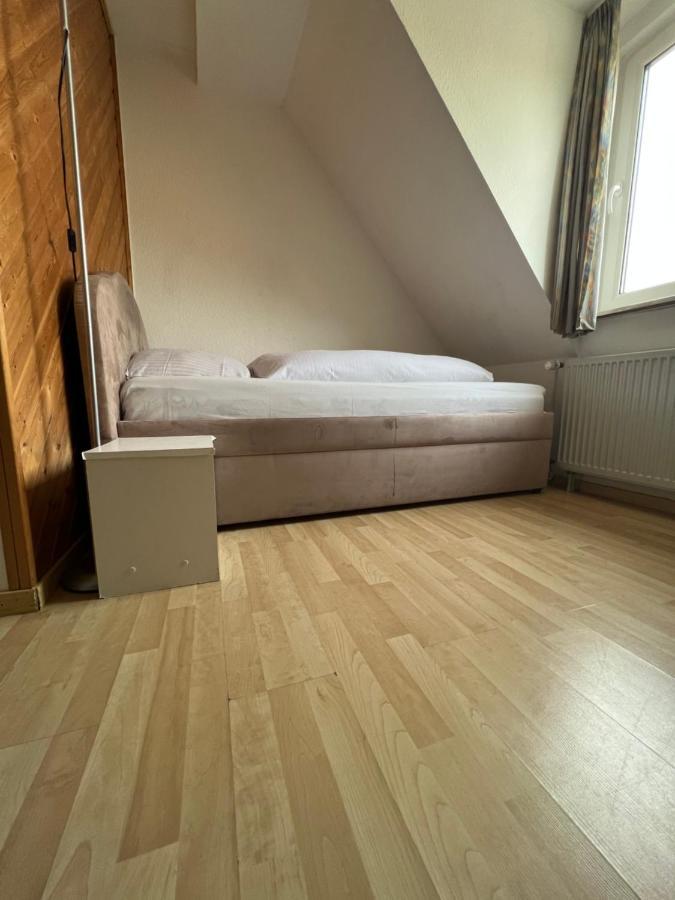Hotel Zum Ruecking Northeim Bagian luar foto