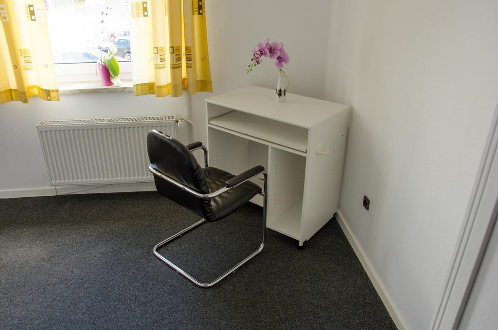 Hotel Zum Ruecking Northeim Bagian luar foto